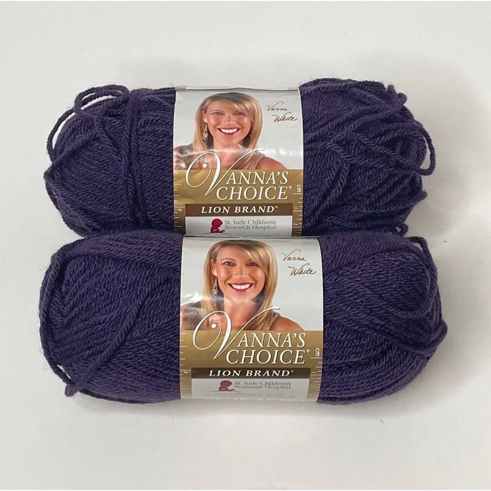 Vannas Choice Lion Brand Medium 4 Acrylic 170 YD Yarn Skein Purple